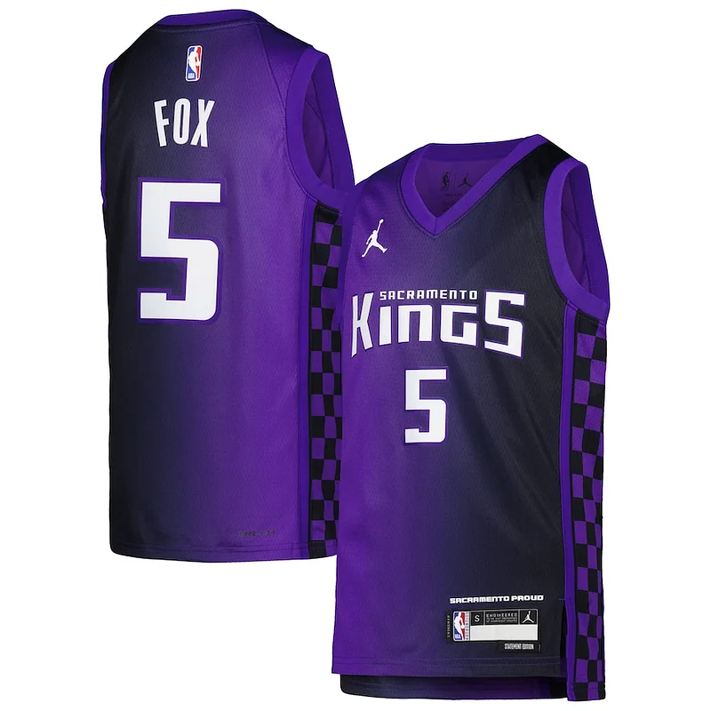 Cool De'Aaron Fox Sacramento Kings Jordan Brand Youth Swingman Jersey Statement Edition Purple per i devoti sostenitori