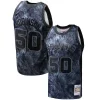 Stupendo Pratico Incantevole David Robinson San Antonio Spurs Hardwood Classics 1998/99 Tie Dye Swingman Jersey Black per i devoti sostenitori