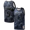Incantevole Comodo Vince Carter Toronto Raptors Hardwood Classics 1998/99 Tie Dye Swingman Jersey Black per i devoti sostenitori