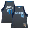 Cool Dirk Nowitzki Dallas Mavericks 2003/04 Hardwood Classics Swingman Jersey Gray per i devoti sostenitori