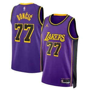 Resistente Robusto Prestigioso Luka Dončić Los Angeles Lakers Jordan Brand Statement Edition Swingman Jersey Purple per i devoti sostenitori